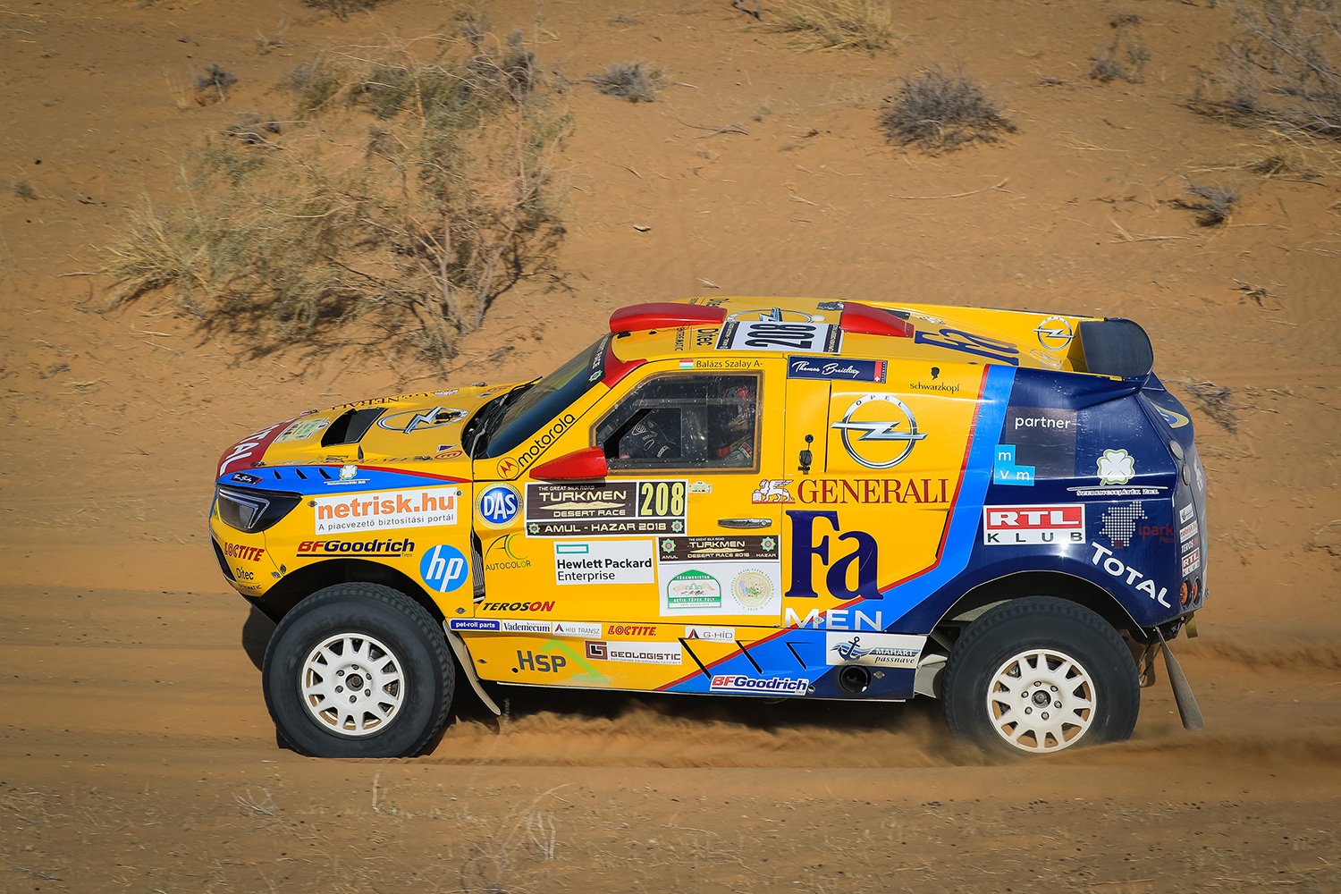 A hatodik helyen végzett az Opel Dakar Team kettőse!