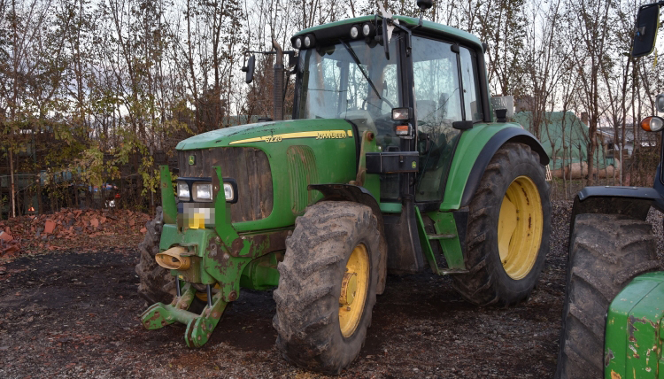 Olasz hatóság által körözött mezőgazdasági gépeket találtak Kétsopronyban