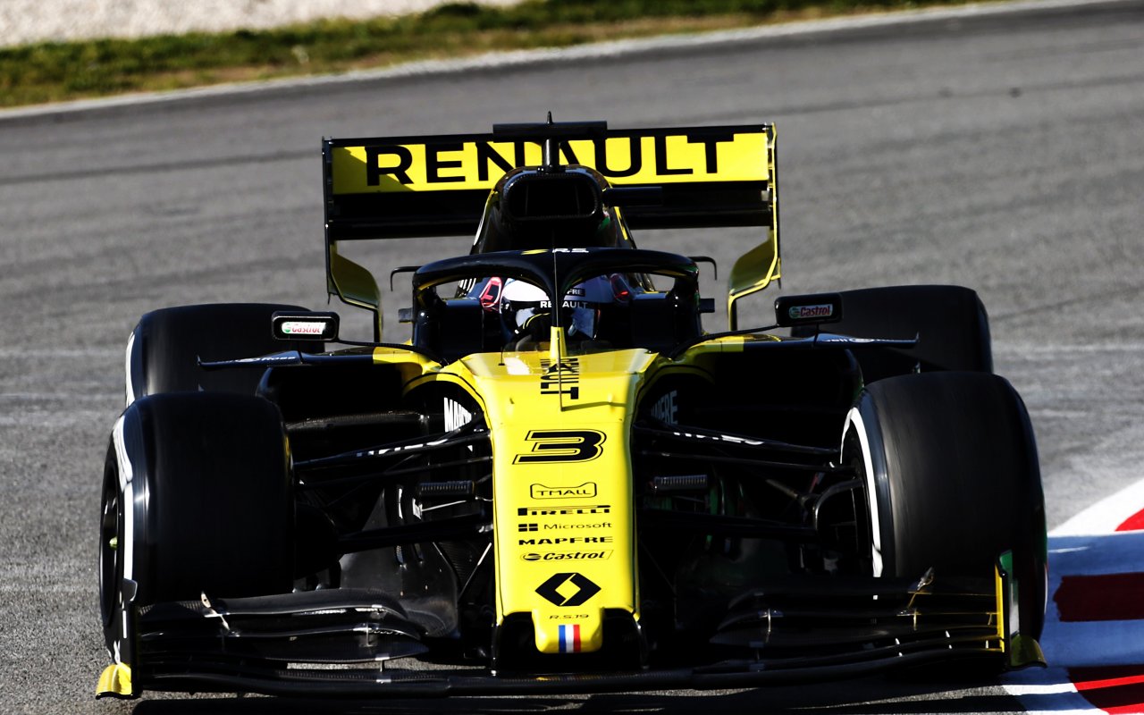 Renault: Évekbe telik utolérni az élmenőket
