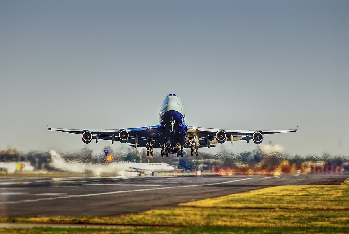 IATA: 30 milliárd dolláros kár érheti a légiközlekedést