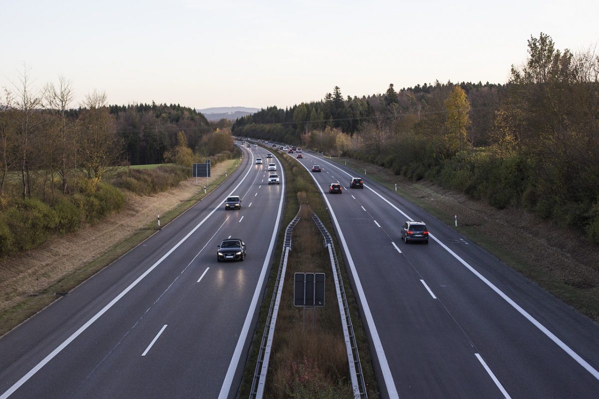 Közel 400 milliárd forintból fejeződnek be közúti nagyprojektek 2020-ban