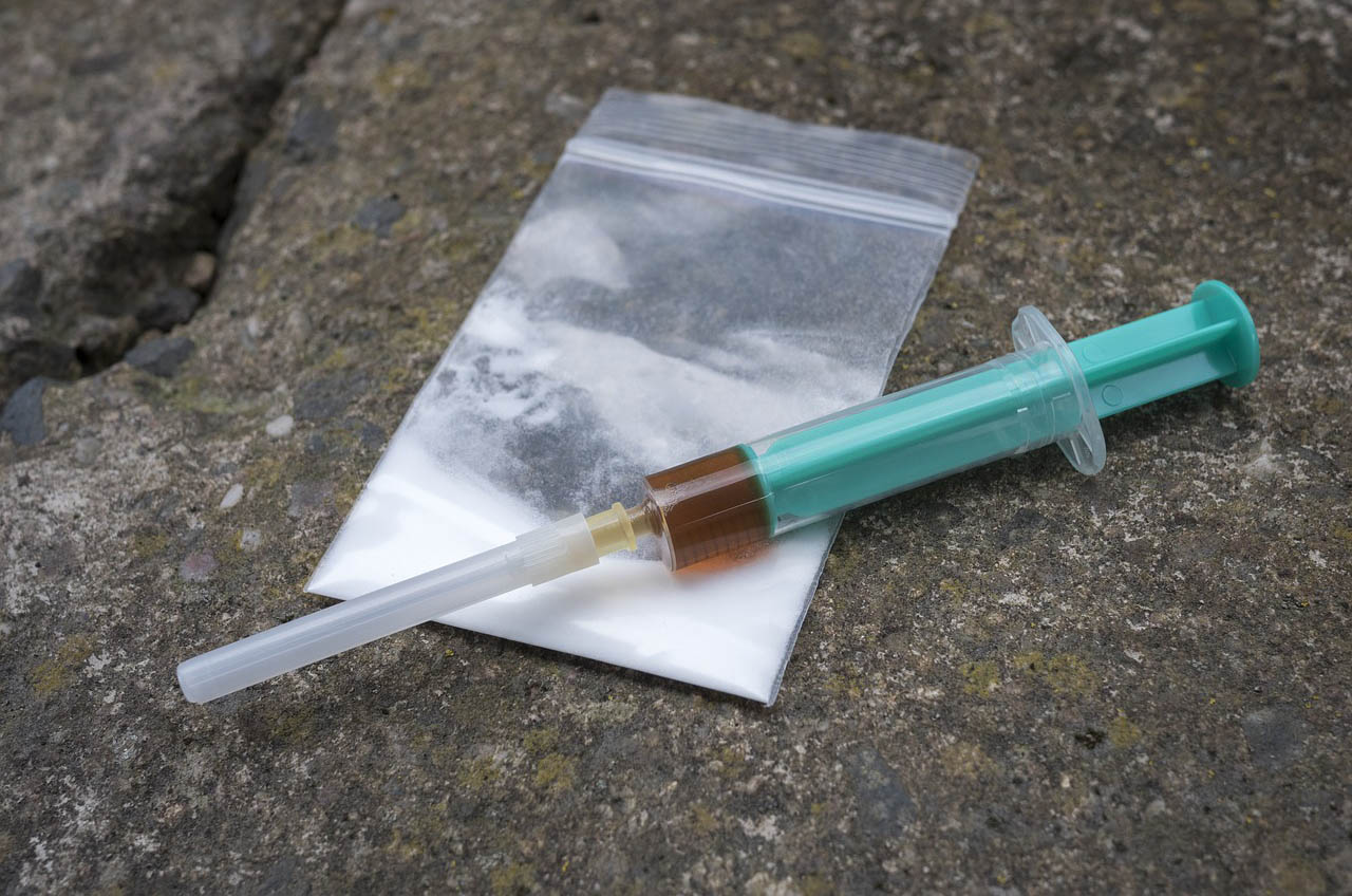 Százmillió forint értékű heroint foglaltak le Siófokon