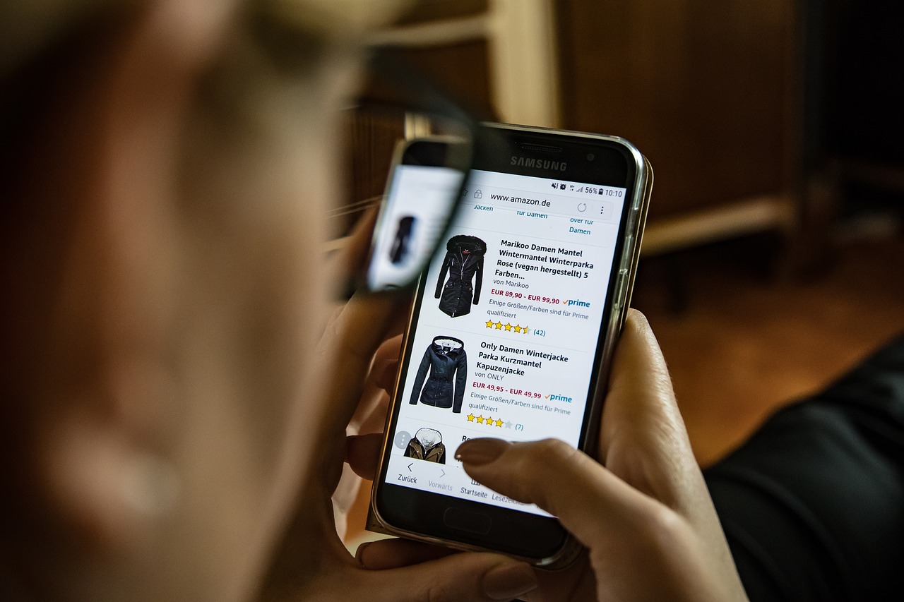Az online vásárlás veszélyeire figyelmeztetnek a hatóságok az év vége közeledtével