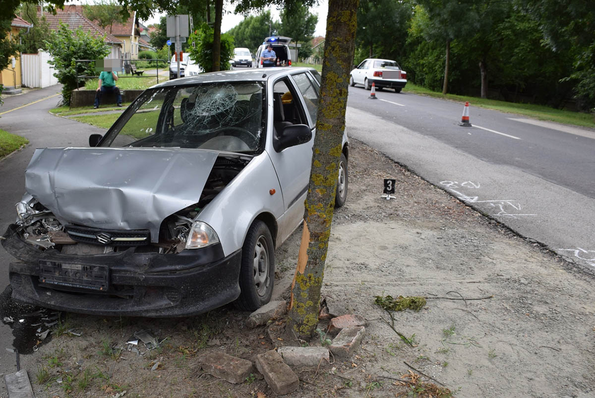 Közlekedési balesetek és ittas vezetés miatt intézkedtek a rendőrök
