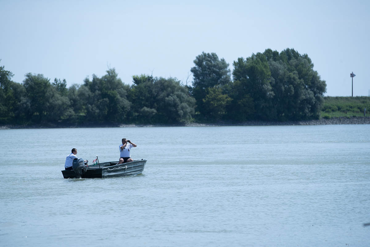 Dunai hajóbaleset – Továbbra is nagy erőkkel kutatnak az eltűnt áldozat után