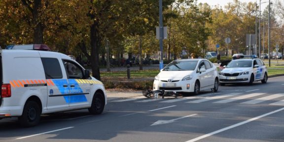 Gyulán, Orosházán és Békéscsabán helyszíneltek a megye rendőrei baleset, Gyula, helyszínelés