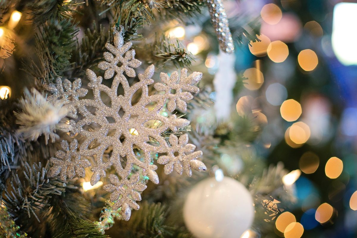 Több mint 50 ezer forintot szánnak idén karácsonyi ajándékokra egy felmérés szerint