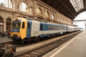 vasútállomás, menetrend, óraátállítás, Budapest, Keleti, vonat, vasút, vasúti
