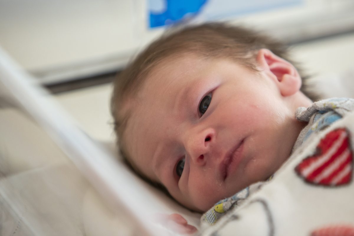 Újévi baba: vidéken két helyen is született gyermek éjfél után 1 perccel