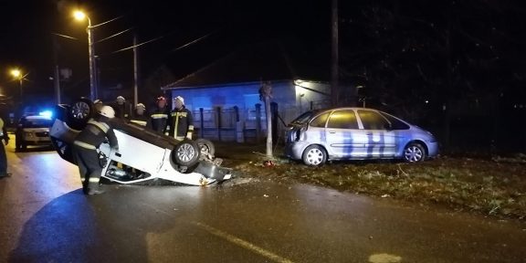 felborult autó, Gyula, baleset