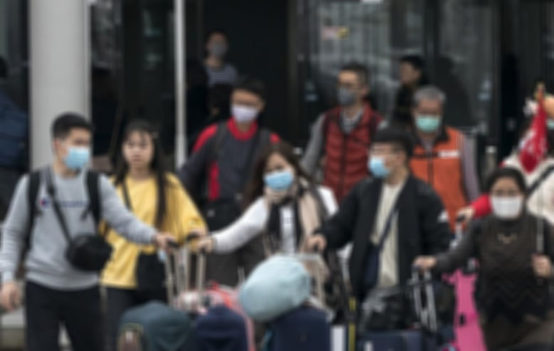 Már a kétszázat is meghaladta a járvány halálos áldozatainak száma Kínában