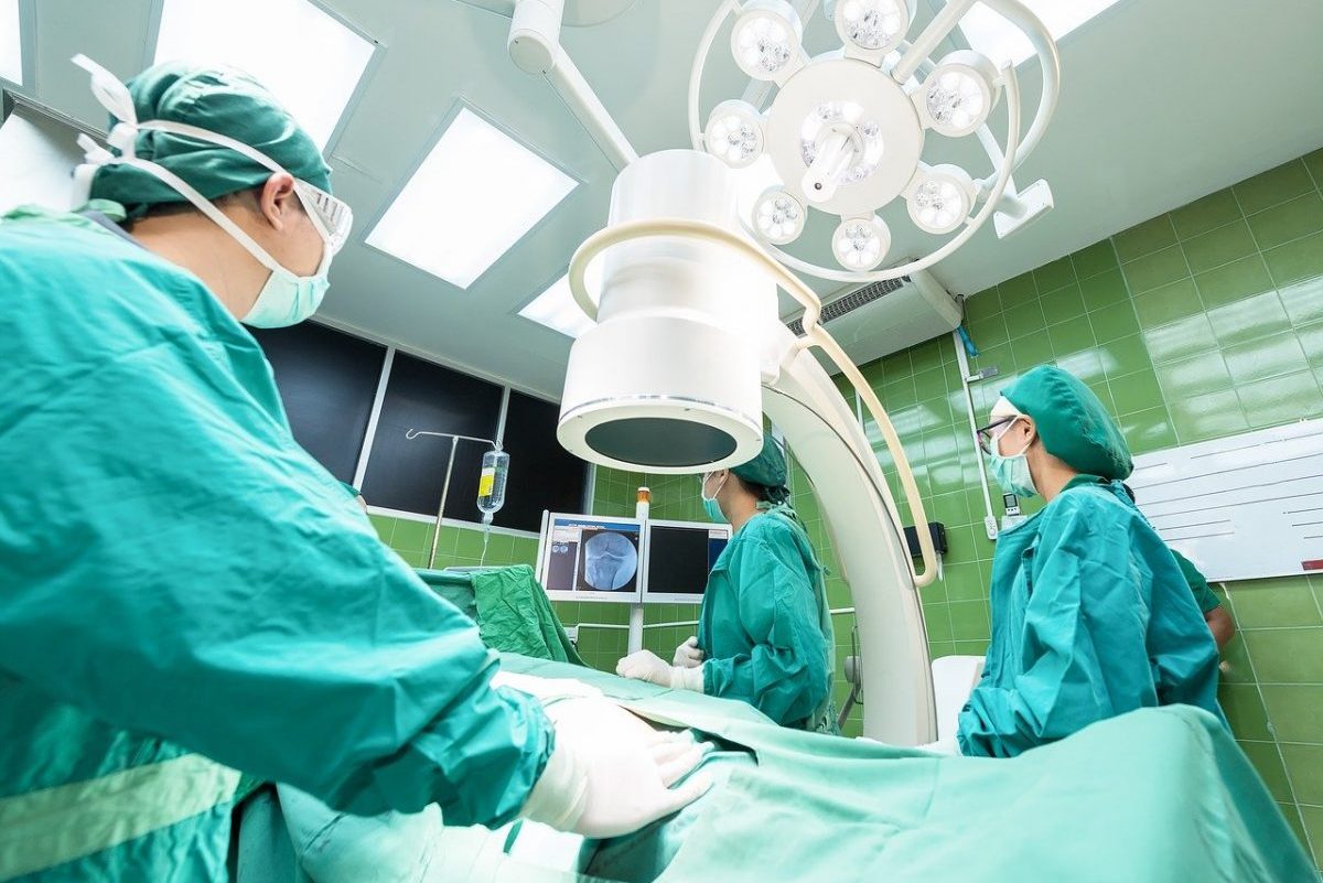 Egyes kórházakban ismét szükségessé válhat a halasztható műtétek elnapolása