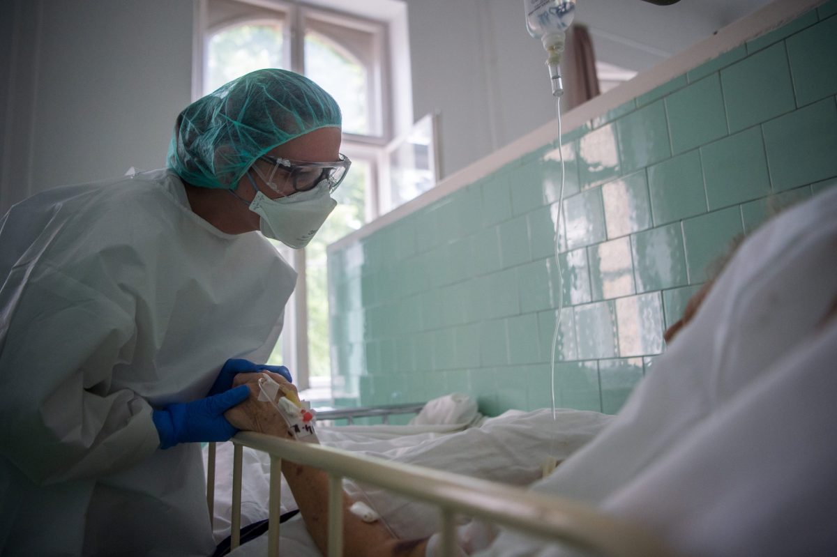 Egyre kevesebb intenzív ágyat tartanak fenn a fertőzötteknek Németországban