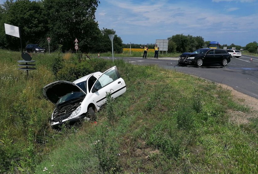 baleset Gyula közelében, Békés megye, kék hír