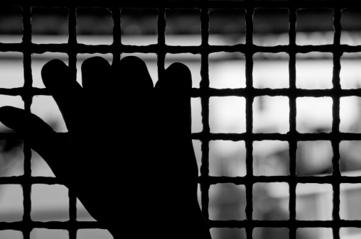 bűnügy, fogvatartott, emberkereskedelem