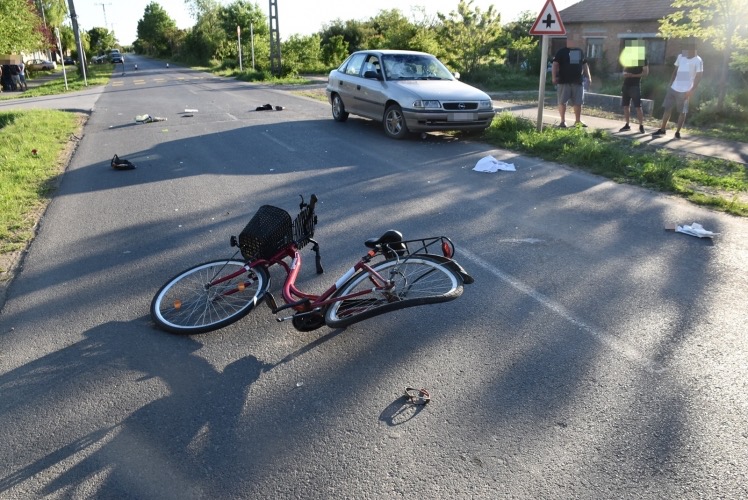 Életveszélyesen megsérült egy biciklis Kétegyházán