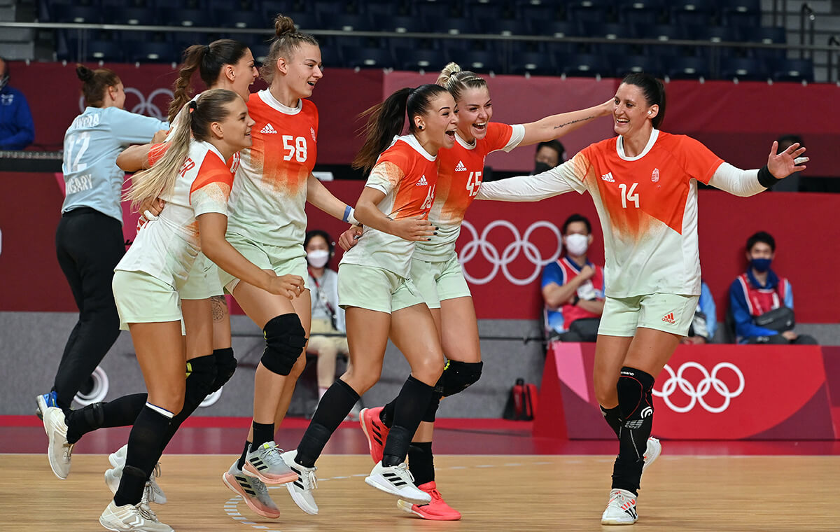 Negyeddöntőt ért a svédek legyőzése a női kézilabda-válogatottnak