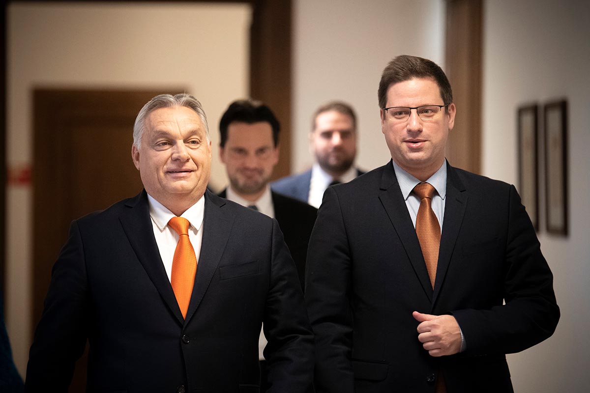 Orbán: Ha a helyzet megkívánja, korlátozásokat vezetünk be szilveszterre
