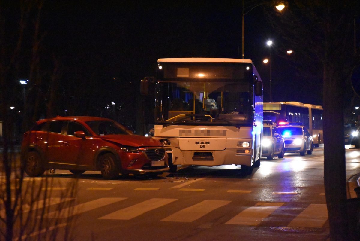 Közúti baleseteknél helyszíneltek a rendőrök Szarvason és Gyulán