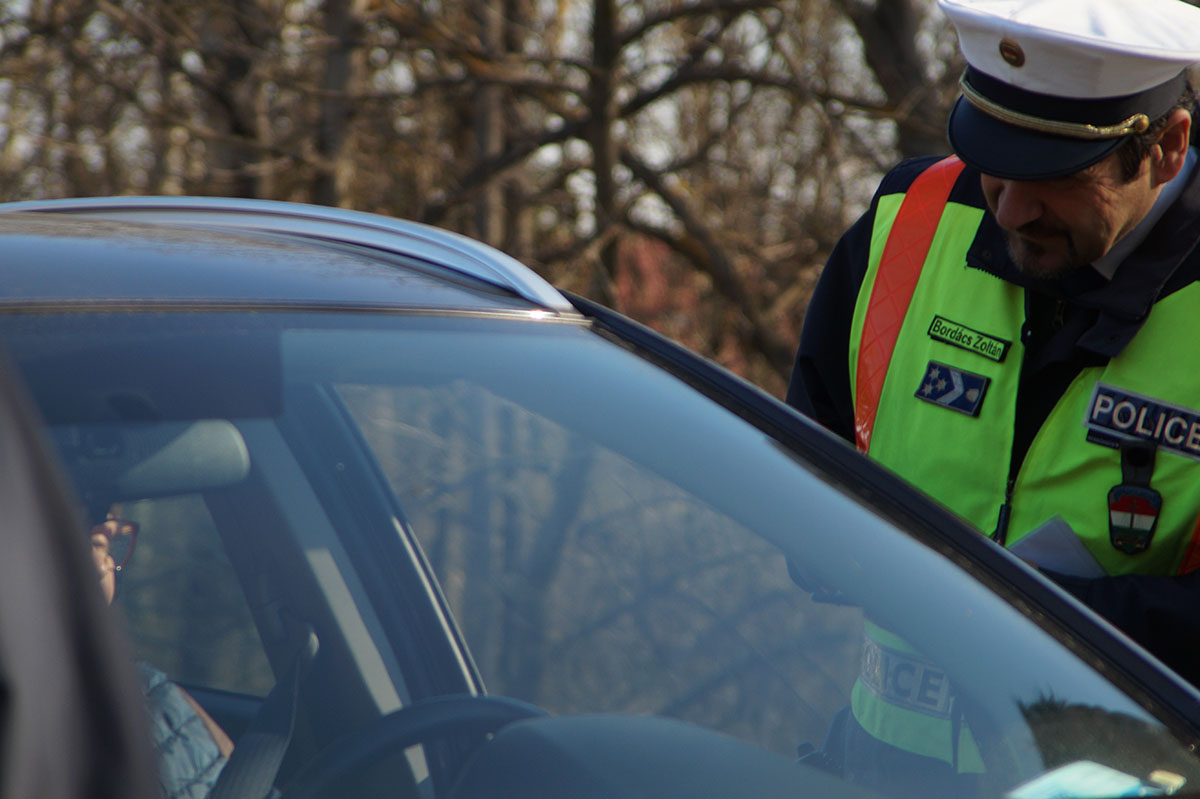 2423 járművezetőt szondáztattak meg a rendőrök Békésben, az elmúlt héten