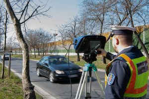 sebesség, traffi, sebességellenőrzés, mérés