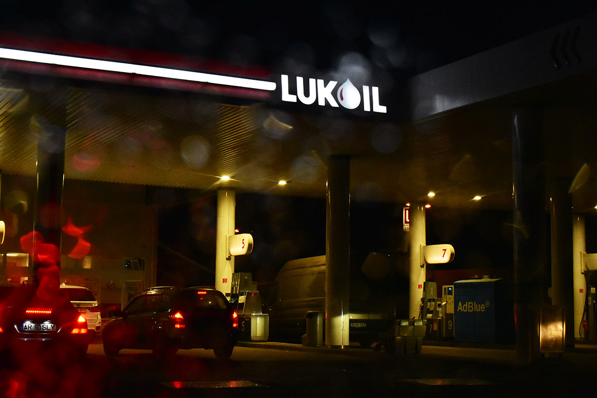 A Lukoil is korlátozza a tankolást a kutakon
