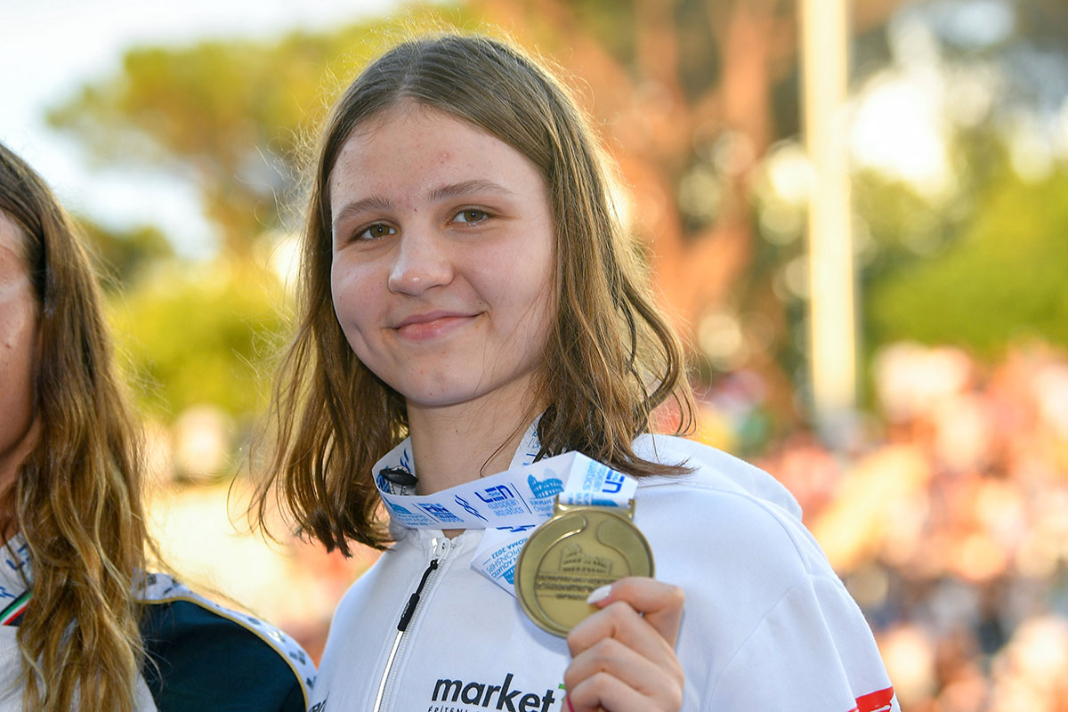 Vizes Eb: Molnár Dóra bronzérmes 200 méter háton