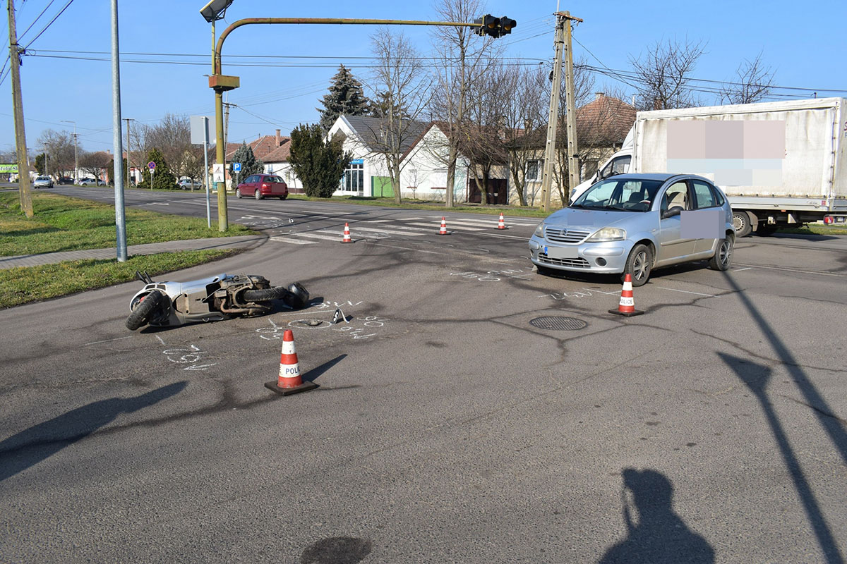 Mezőkovácsházán és Békéscsabán történt balesetnél helyszíneltek a rendőrök