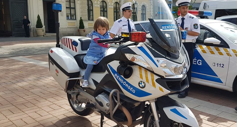 Szirénák, akciók, bemutatók: életre kel a Szent István tér