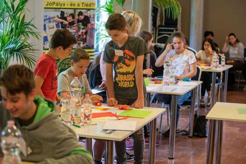 JóPálya vetélkedő társasjáték bemutató
