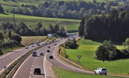 autópálya, közlekedés, autó, személyautók