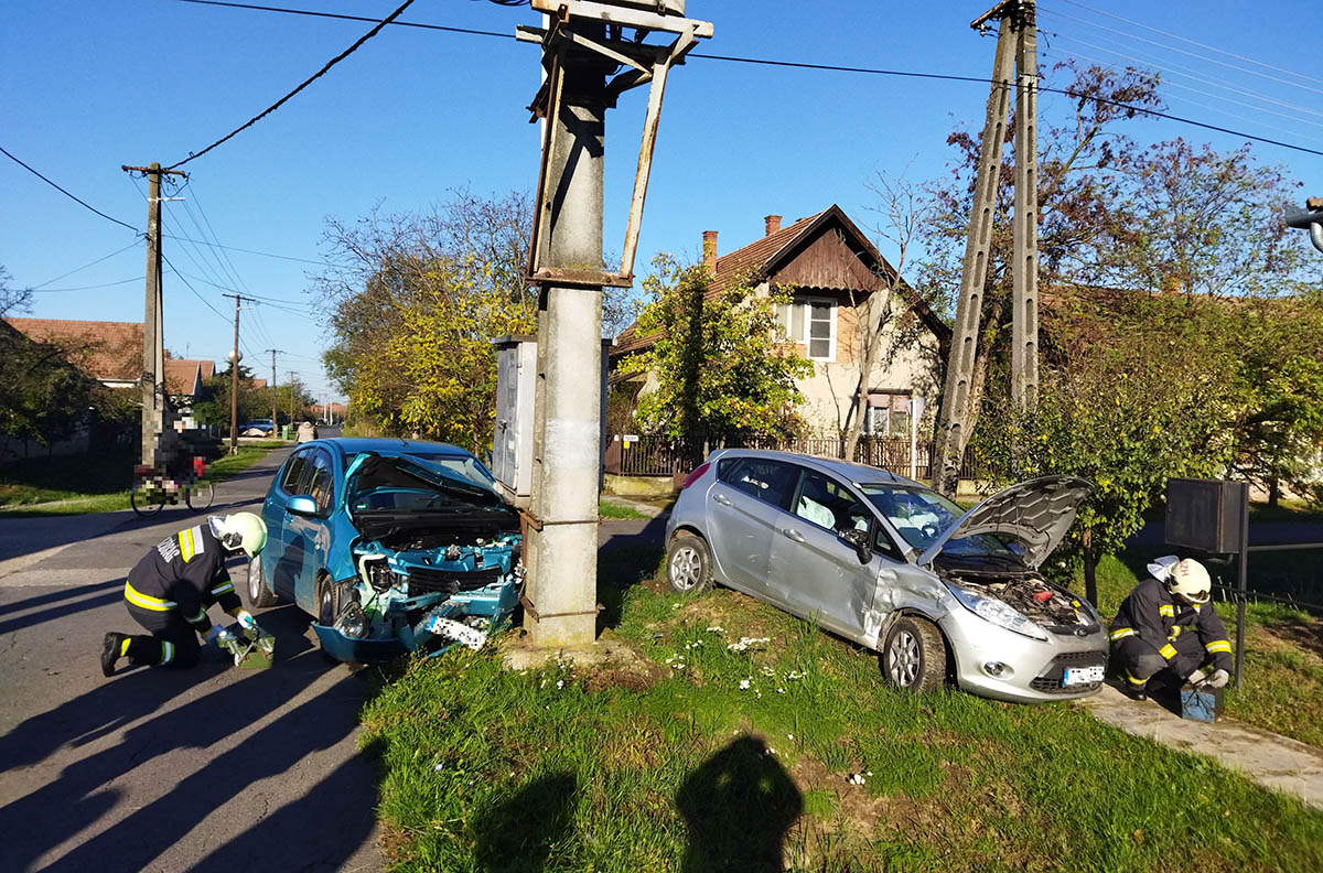 Két autó karambolozott Körösladányban