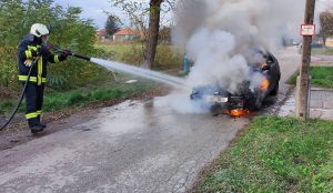 kigyulladt autó Orosházán