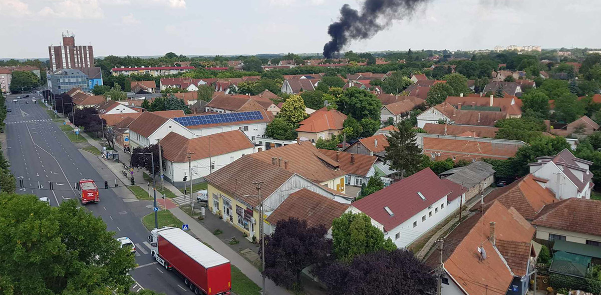 Tűz ütött ki egy békéscsabai ház melléképületében