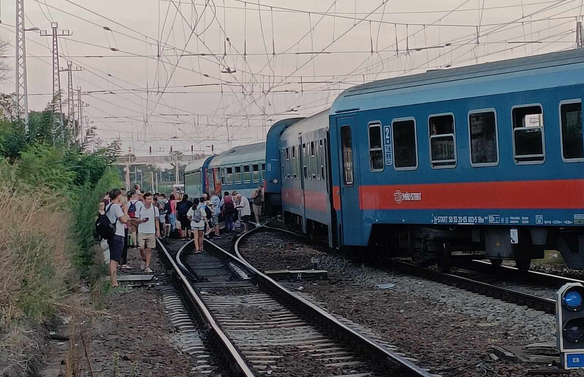 Kisiklott egy InterCity a Keleti pályaudvar közelében, jelentős késésekre kell számítani