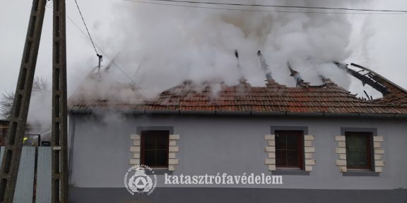 kigyulladt családi ház Sarkadon