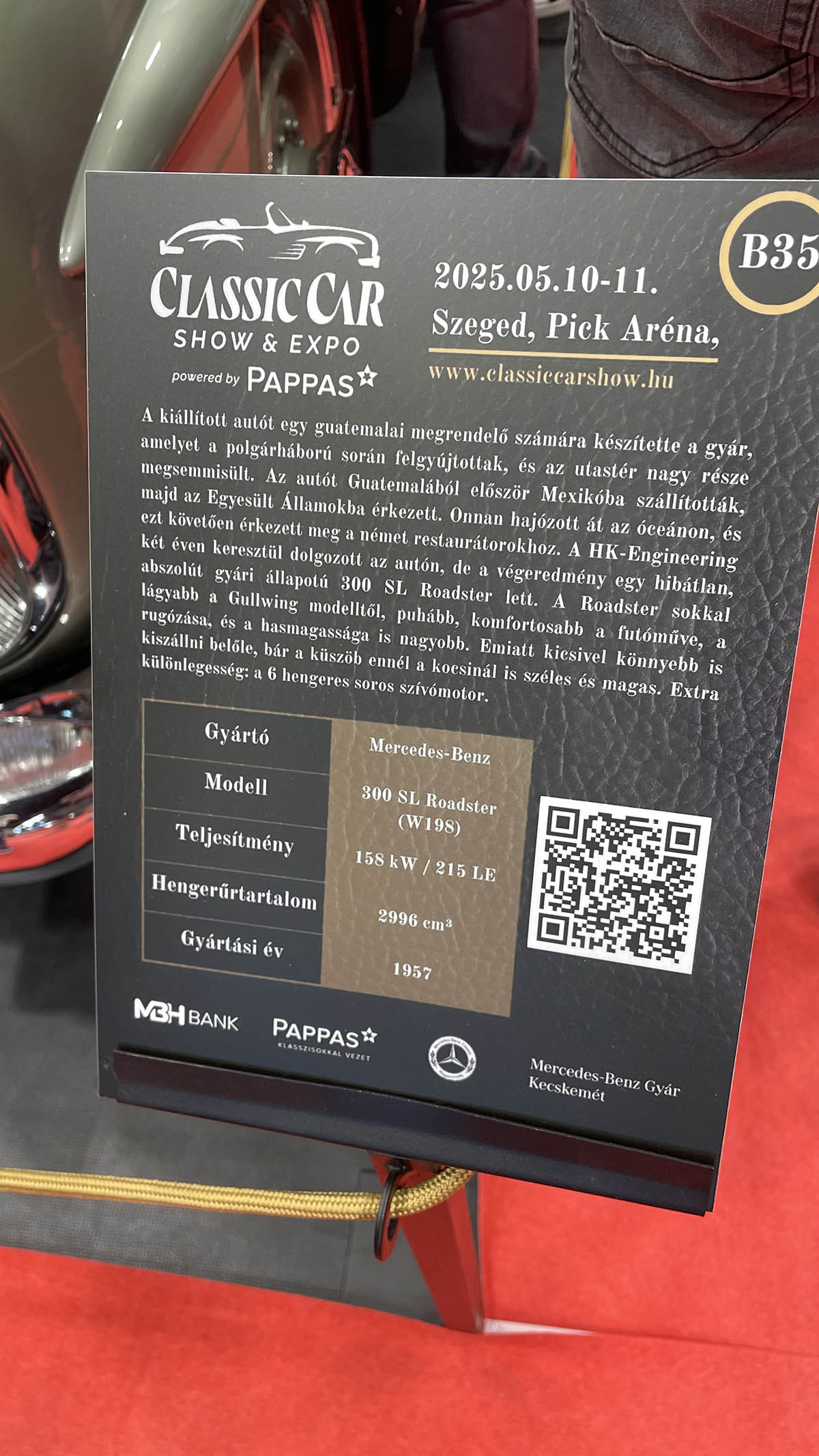 Szeged a hétvégére a Mercedes-Benz rajongók paradicsomává változott: május 10–11-én ismét megrendezték a Classic Car Show & Expo-t, hazánk egyetlen, kifejezetten Mercedes-Benz modellekre specializálódott kiállítását és találkozóját.  A rendezvény, melynek névadó támogatója idén is a Pappas Autó volt, igazi időutazásként várta a látogatókat. A tavaly bejelentett Pappas Classic brand újra reflektorfénybe került, méltó keretet adva a veterán Mercedes-Benzek kiállításának. A Körös Hírcentrum pedig nyereményjátékkal is készült: összesen nyolc páros belépőt sorsoltunk ki a követőink között, lehetőséget adva arra, hogy még többen átélhessék személyesen is a Mercedes-varázst.  A látogatók nem csupán a ritkaságokat csodálhatták meg – a szervezők idén is gondoskodtak arról, hogy a találkozó túlmutasson az autók szépségén. Szakmai előadások, beszélgetések és interaktív programok tették teljessé az élményt – a technikai részletek iránt érdeklődők éppúgy megtalálták a számításukat, mint a dizájn szerelmesei.  A Classic Car Show & Expo így nemcsak autókiállítás, hanem élő közösségi esemény lett – ahol a múlt és a jövő találkozott a Mercedes jelenében. Az idei siker újabb bizonyítéka annak, hogy a Mercedes-rajongás időtálló, és Szeged egyre biztosabban válik e különleges kultúra hazai központjává.