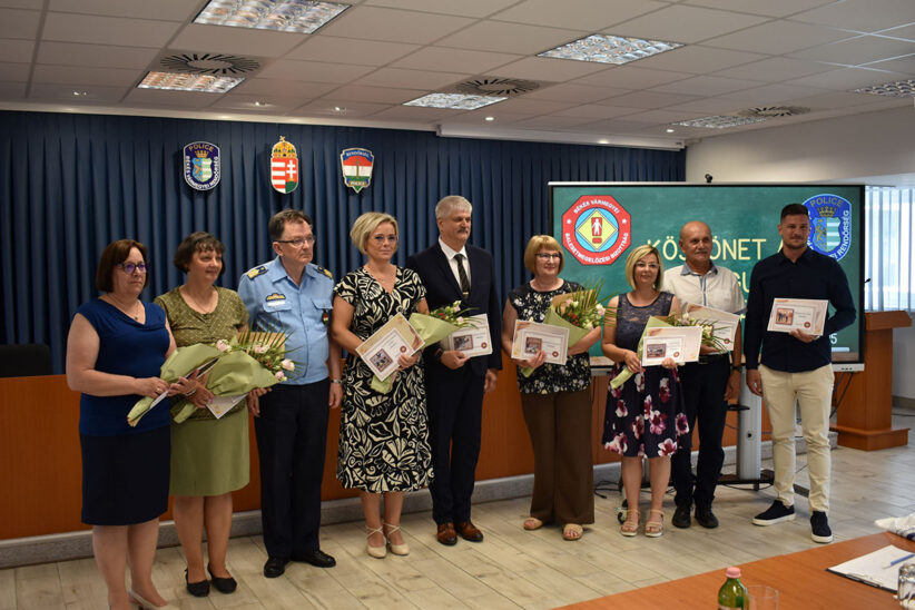pedagógusokat részesített elismerésben