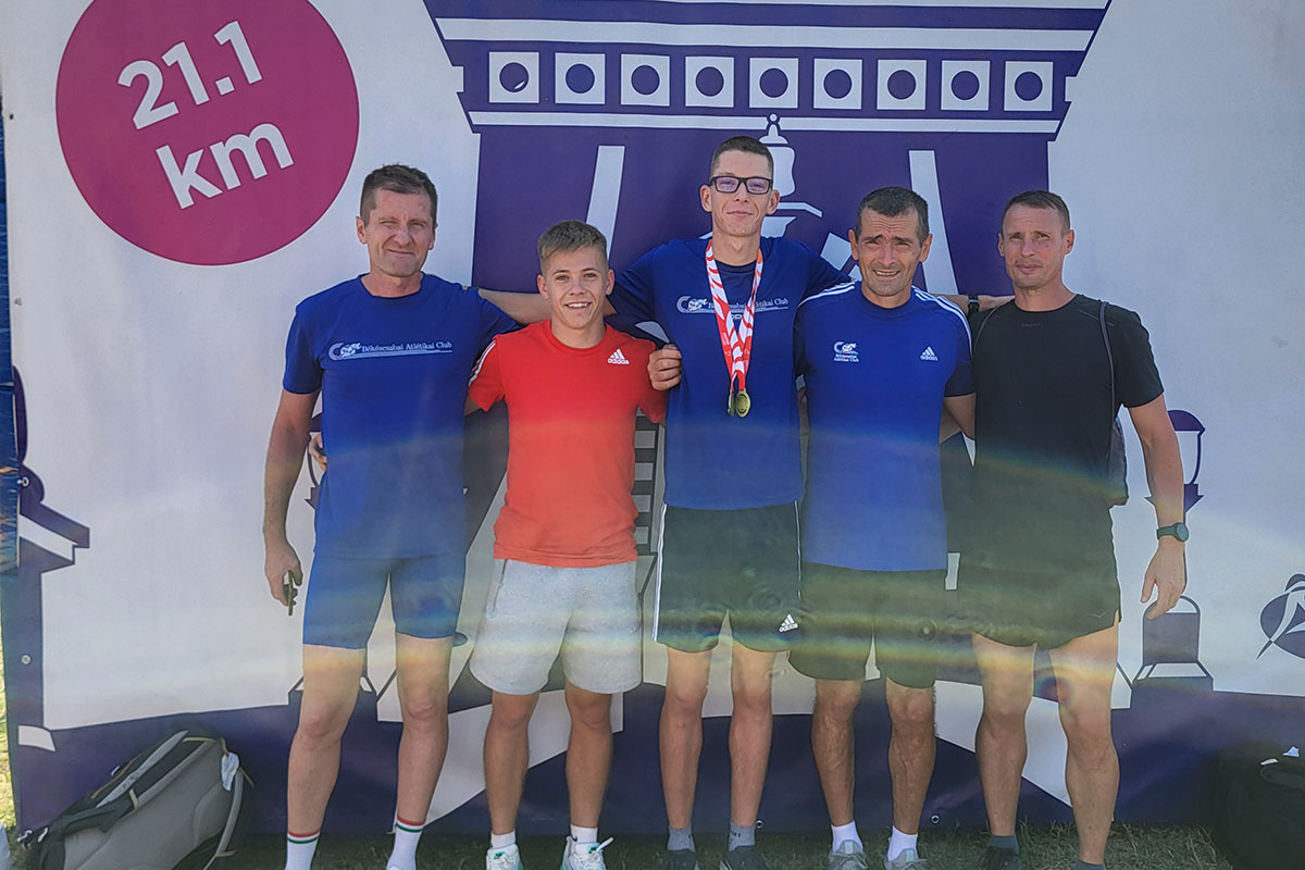 Fantasztikus eredmény Karsai Gábortól: mindent vitt a 40. Budapest Félmaratonon