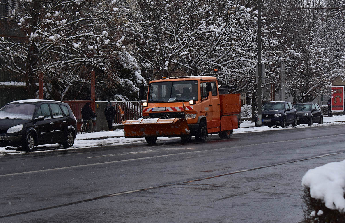 Közel 300 munkagéppel dolgozott a Magyar Közút az elmúlt 24 órában