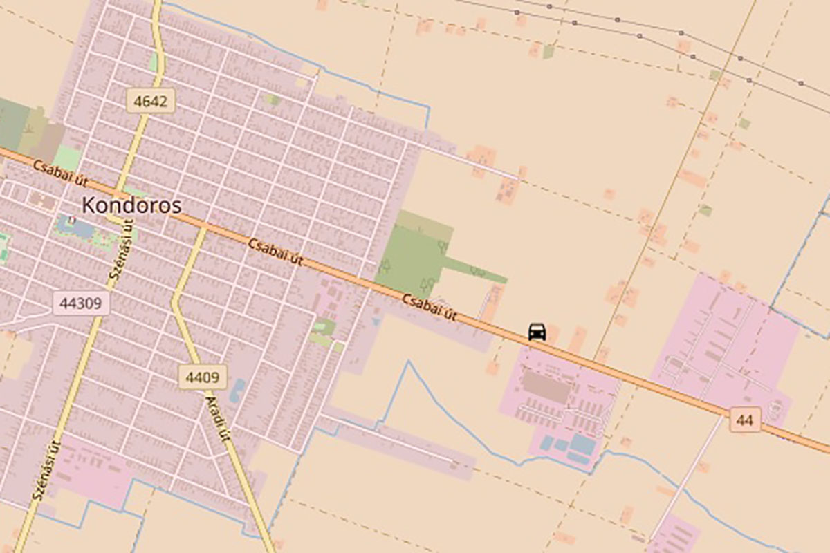 Baleset a 44-es főúton, félpályán halad a forgalom