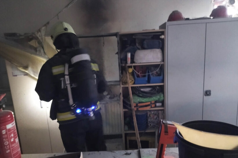 apró szikra okozott tüzet Békéscsabán