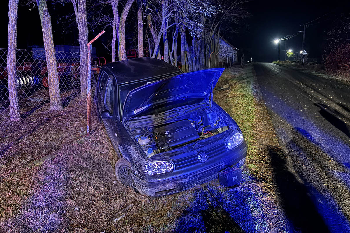 Árokba hajtott egy személyautó Orosháza külterületén