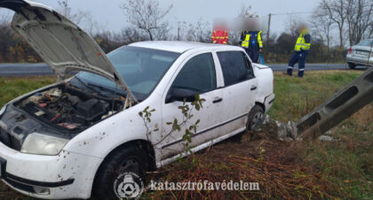 Villanyoszlopnak ütközött Békéscsaba