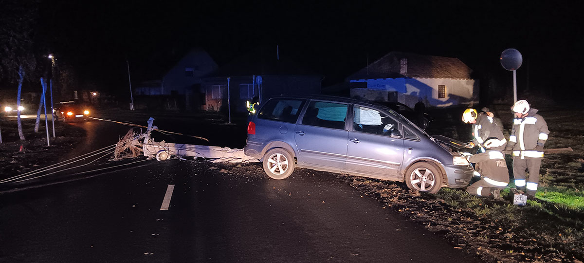 Villanyoszlopnak ütközött Kétegyházán