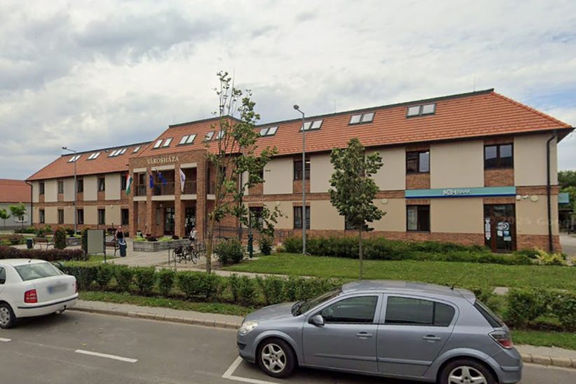 Dévaványa városháza