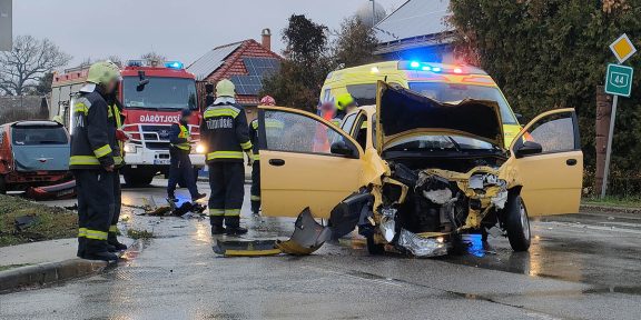 két autó ütközött Kondoroson, baleset 44-es Kondoros