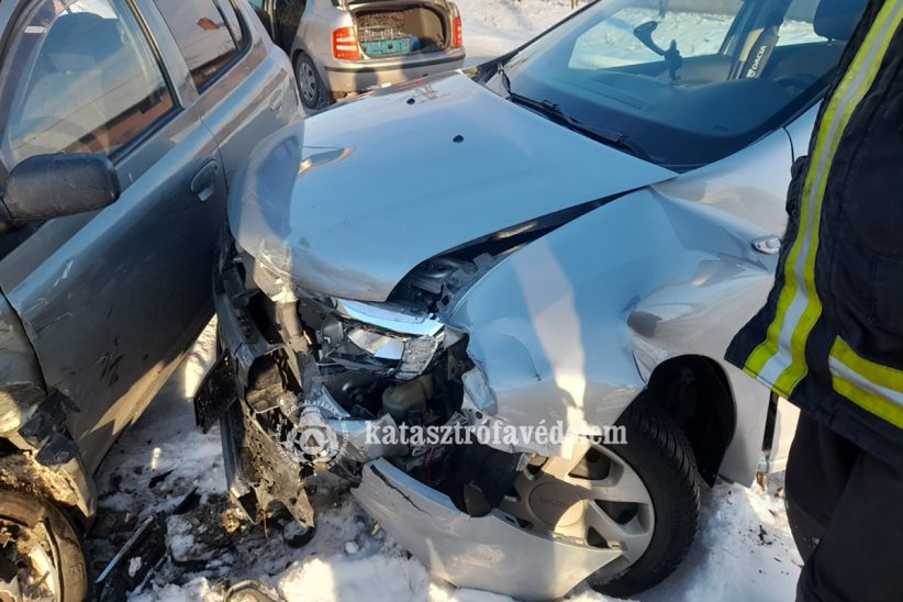 két autó ütközött Szeghalmonkét autó ütközött Szeghalmon