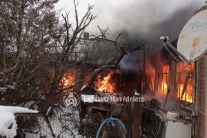 kigyulladt ház Kétegyházán