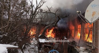 kigyulladt ház Kétegyházán